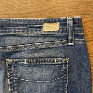 Paige Denim Cropped Lightweight Jeans

Good condition!